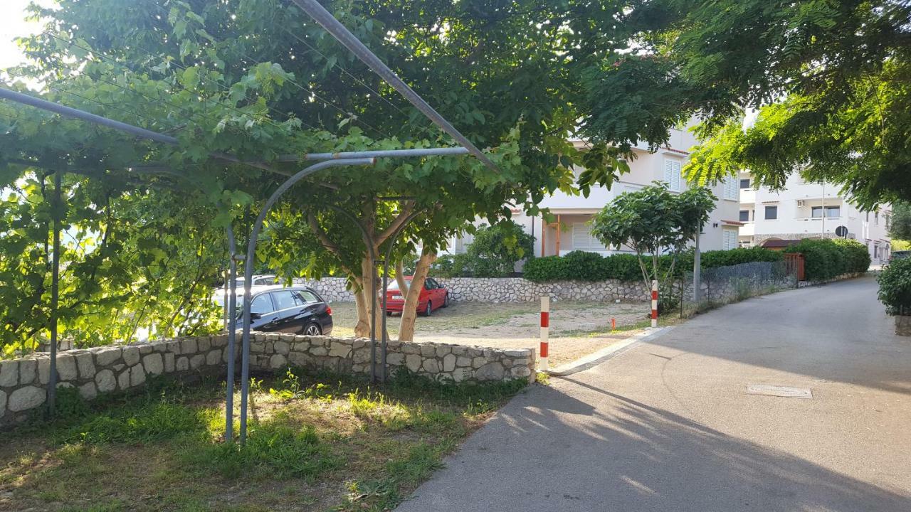 Apartments P&L バスカ エクステリア 写真